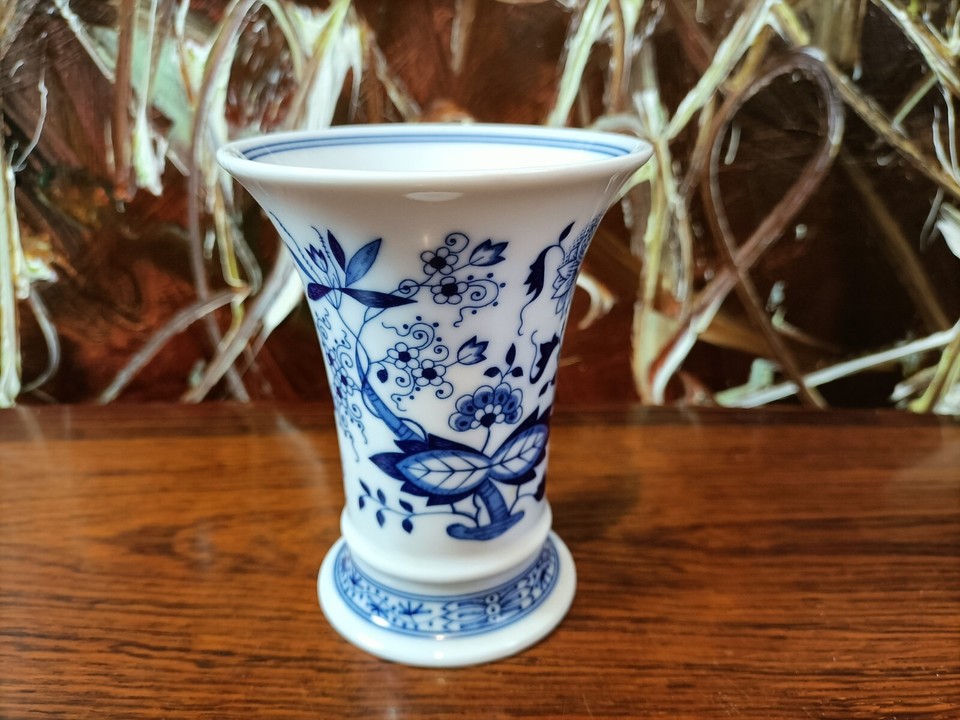 Hutschenreuther Germany Onion Pattern, Trompetenförmige Vase 10cm eBay