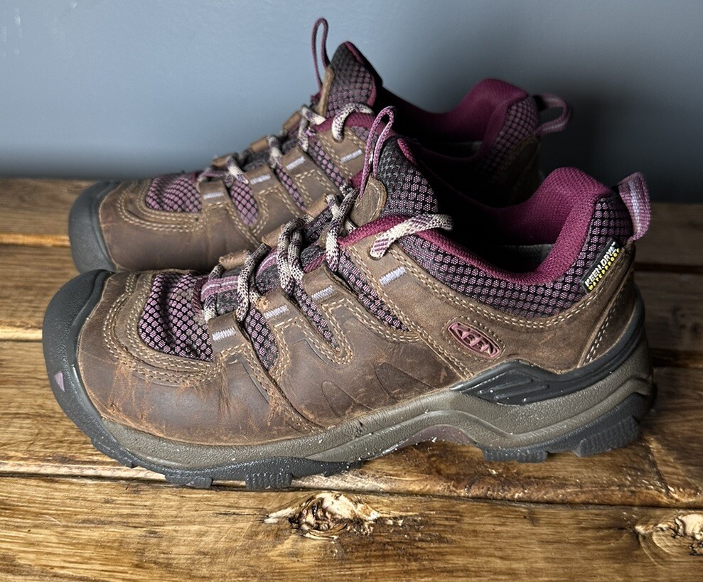 Stivali da trekking bassi impermeabili Keen Gypsum da donna 1016514 marroni taglia 5