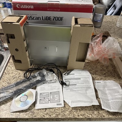 Canon CanoScan LIDE 700F Image Photo Flatbed Scanner W/USB & Film Adapter 
