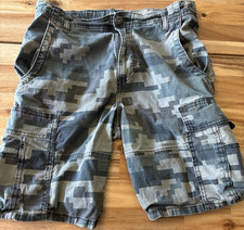 Wrangler boys size 16 Classic Fit Cargo Shorts Camo