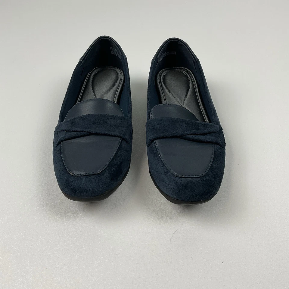 Baretraps Juliya Navy Blue Suede Loafers Comfort Slip On Flats Size 7M - Image 2 of 4