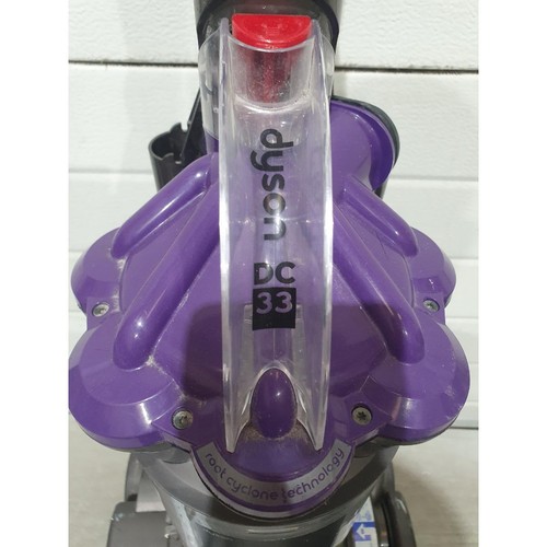 Dyson DC33 Multi-Floor Upright Vacuum Cleaner Grey 240V 1400-W Bagless Corded - Picture 4 of 19
