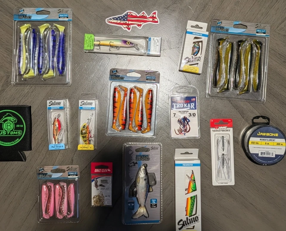 ​🎣 THE ULTIMATE SALMO FISHING LURE & TACKLE BUNDLE BOX! 📦 - Image 2 of 3