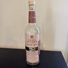 EMPTY BOTTLE BASIL HAYDEN 'Dark Rye’ 750ML BOURBON WHISKEY, GREAT SHAPE!!