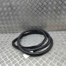 MERCEDES-BENZ GLE W167 Türdichtungsgummi vorne rechts A0007271300 2023 32552121 MERCEDES-BENZ GLE W167 Türdichtungsgummi vorne rechts A0007271300 2023 32552121
