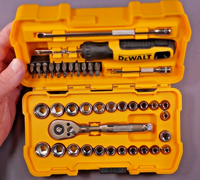#ad DEWALT 1 4quot; Drive 50 Pc Mechanics Tool Set $78.00