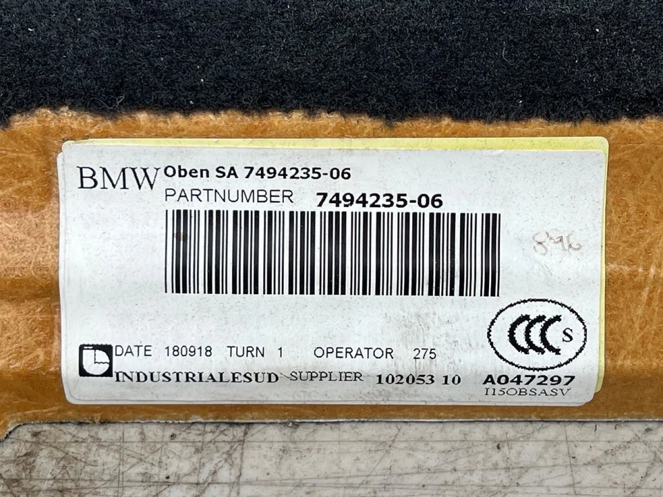 BMW I8 2014-2020 compartimento de almacenamiento embellecedor delantero negro Foto 2 de 4