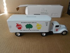 ERTL Washington Apples 1937 Ford Tractor Trailer Bank Model Truck with Key