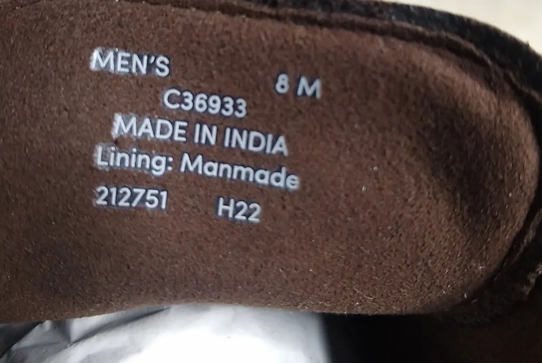 Cole Haan Men display picture 2
