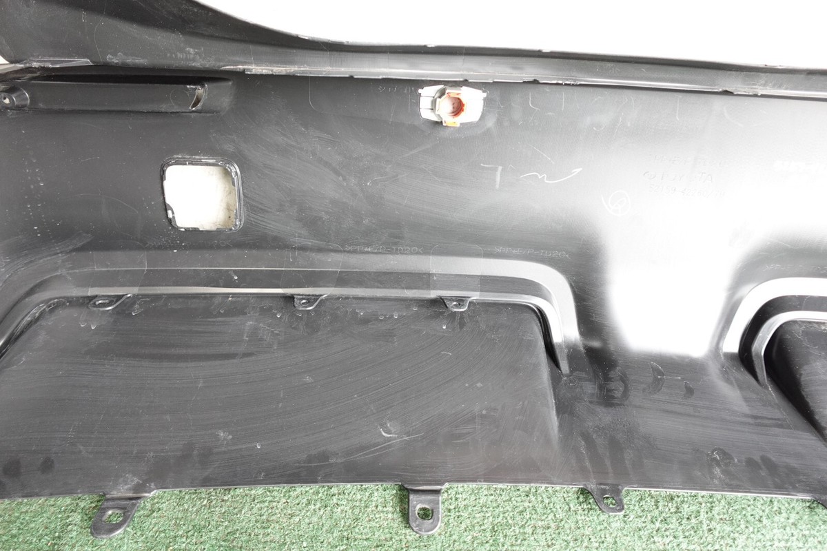 w/1dent 2023 2024 TOYOTA BZ4X REAR BUMPER TEXTURE COVER OEM