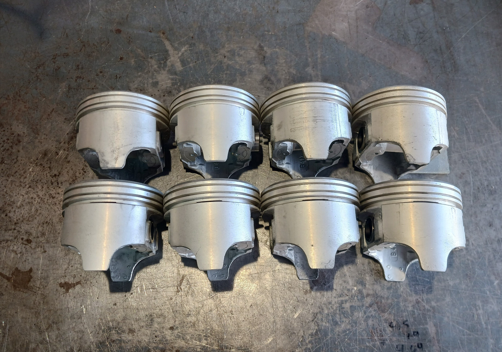 NEW Badger Flat Top 305 Small Block Chevy Pistons +020 eBay