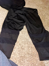 Women's Black Solid Ankle Leggings L Polyester/Elastane Elastic Waist Yoga