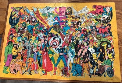 COMPLETE Vintage MARVEL SUPER HEROES Fantasy Jigsaw Puzzle 300 Pcs 1983 Whitman