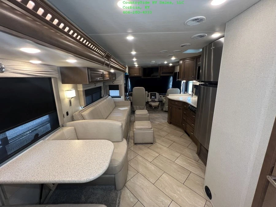 2019 Newmar Bay Star 3124, Motor Home, RV, Camper, Class A, Travel Trailer, Gas - Image 3 of 4