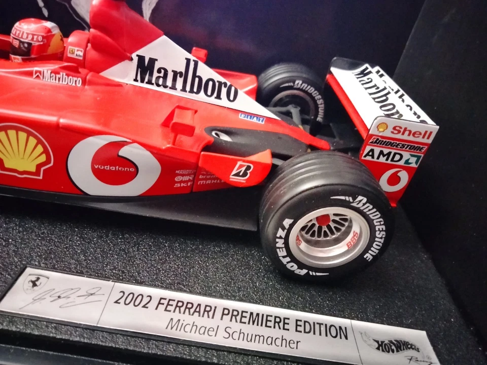 FERRARI F2002 Schumacher #1 Premiere World Champion 54643 Hot Wheels 1:18 - Immagine 4 di 4