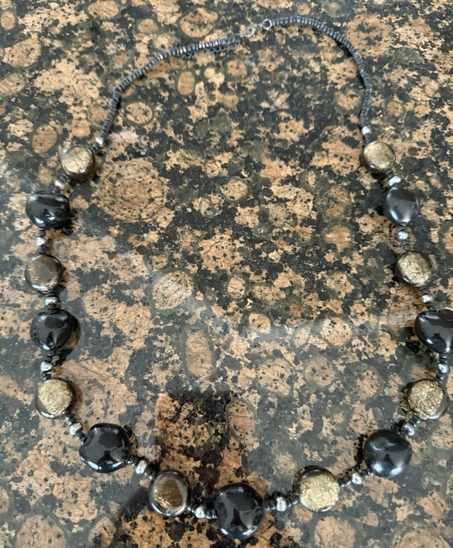 VTG Hawaiian Natural Genuine Kukui Nut Necklace Hawaii Lei Natural Black W/ Hues