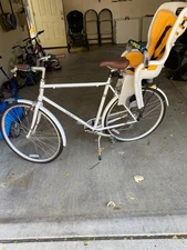 Public City Bike slightly used Men, white, Medium/Large) Child seat included
