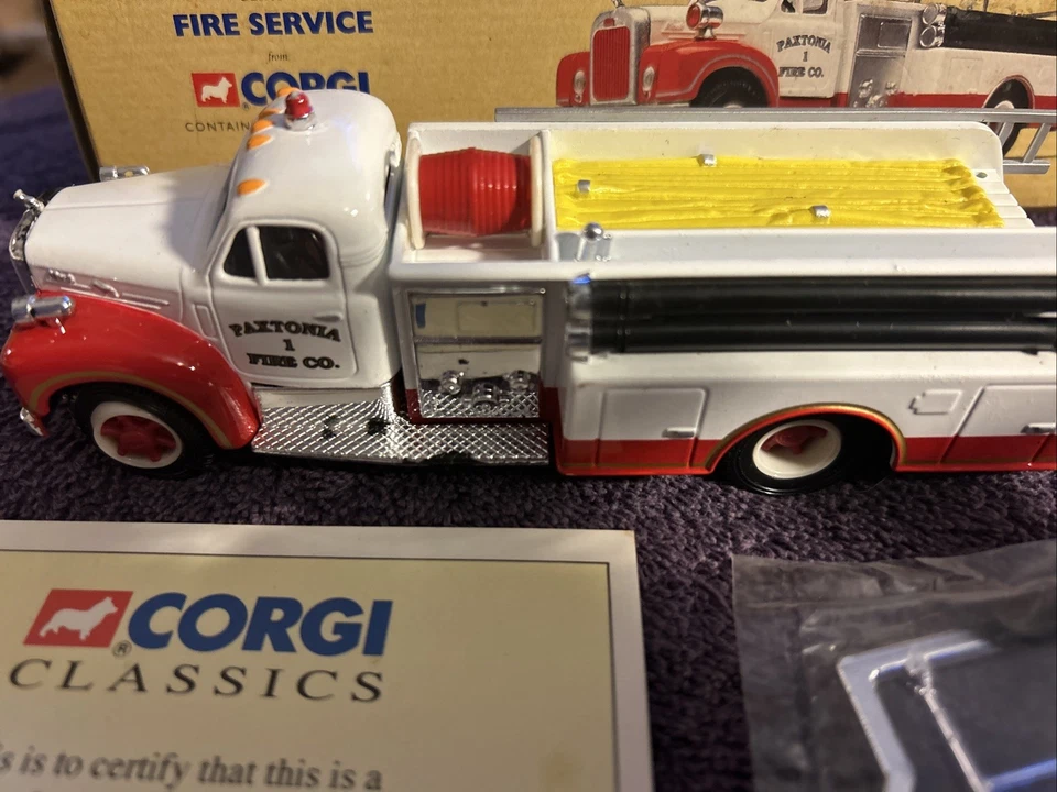 Corgi 98486 , Paxtonia Fire CO Mack B Series Fire Truck, New - Image 4 of 4