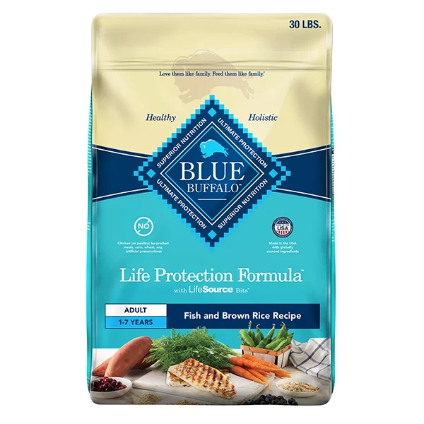 Blue Buffalo Life Protection Formula alimento natural para perros, pescado y arroz integral 30 lb Foto 2 de 4
