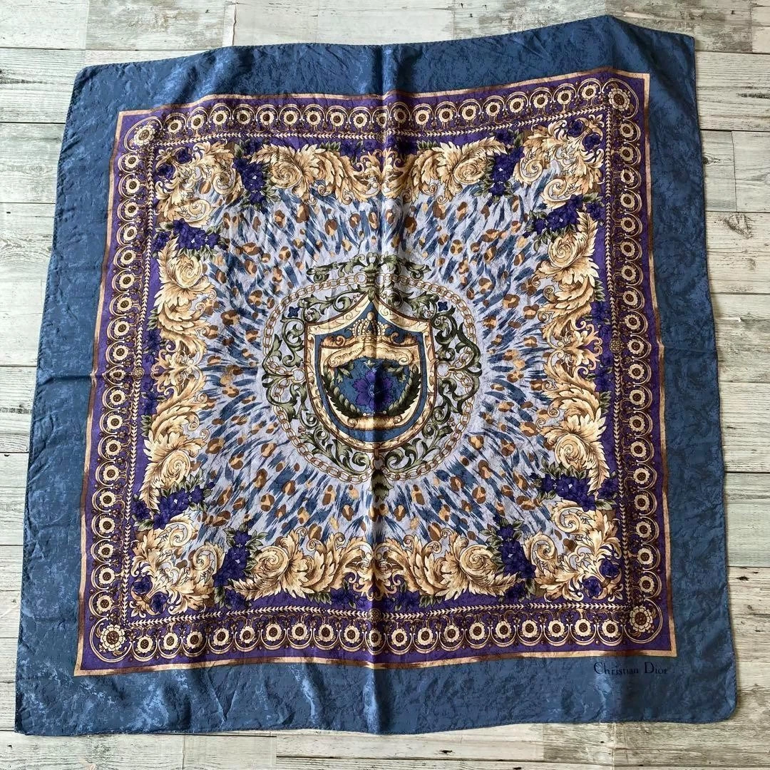 Foulard Christian Dior à motif floral, bleu fl cm x 88 cm