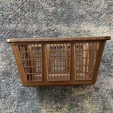 VINTAGE 70’s Rubbermaid 2965 Rectangular Laundry Basket Hamper Brown Plastic