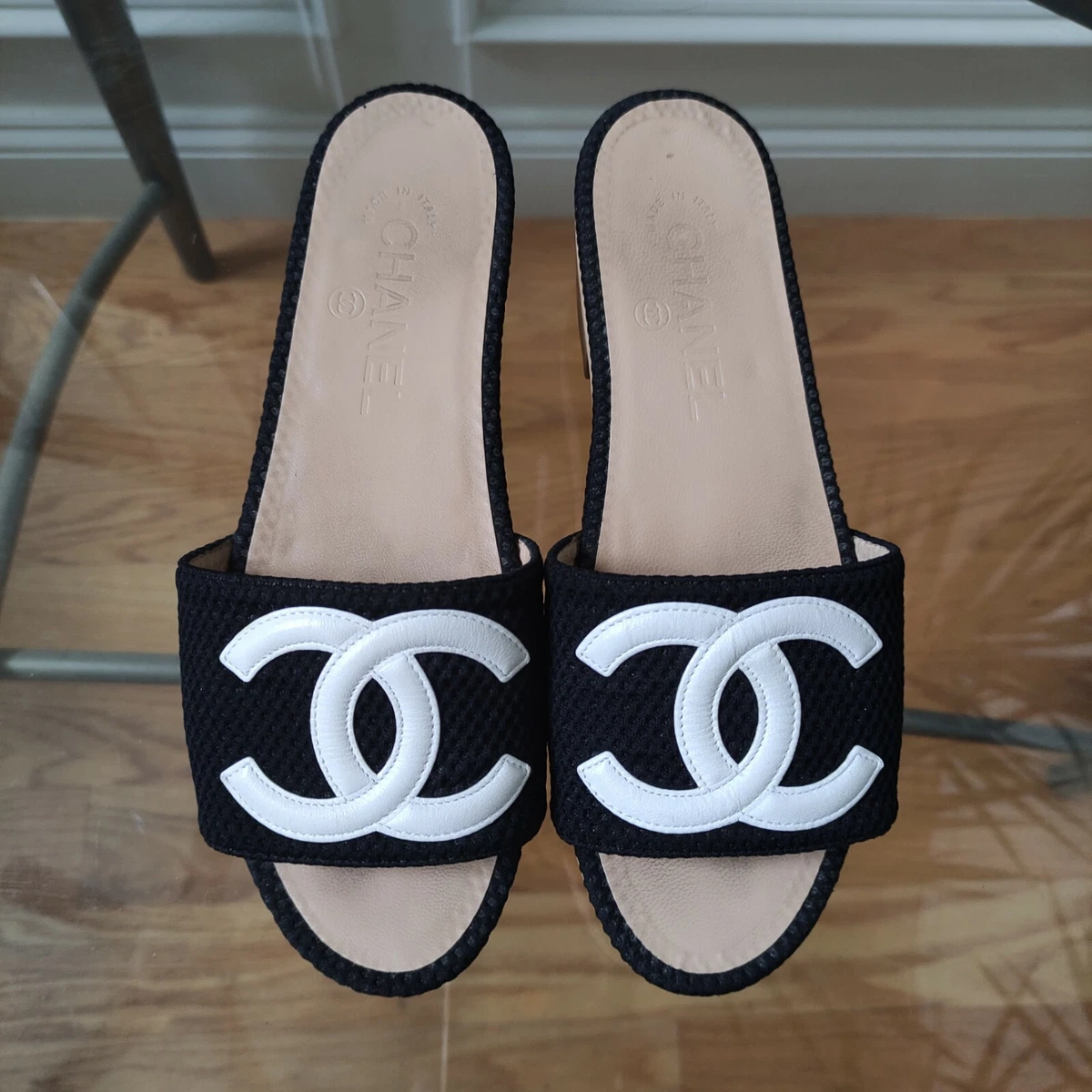 Chanel Interlocking CC Logo Wooden Slide Mule sandals Women's 37 black  white