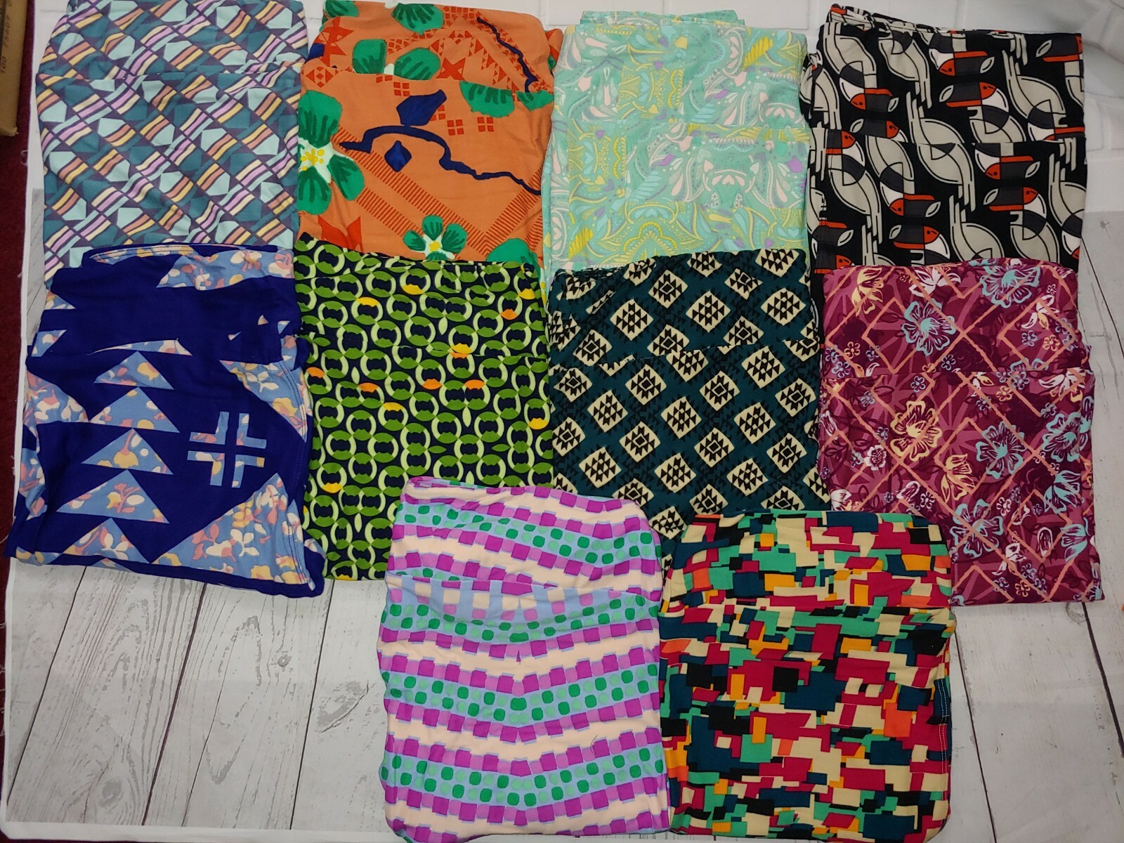 Lularoe Leggings Size TC Lot Of 10 Pair NEW Floral geometric Purple Green bluee Lularoe Leggings Size TC Lot Of 10 Pair NEW Floral geometric Purple Green bluee