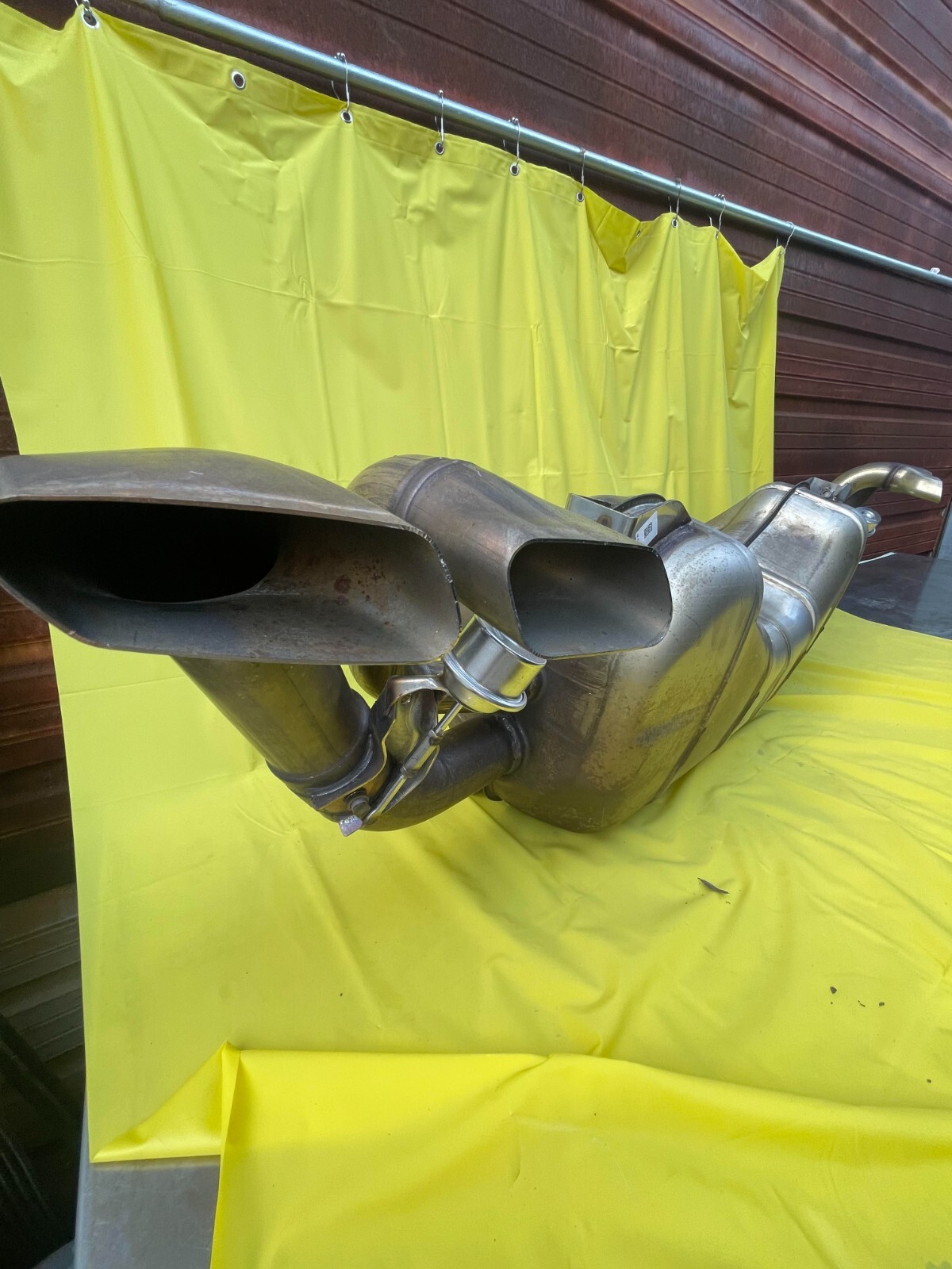 LAMBORGHINI HURACAN EXHAUST MUFFLER 2016 OEM 420131089