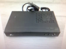 Zenith DTT900 Wired Antenna/RF Input Digital Tuner Home TV Converter Box & Amp.