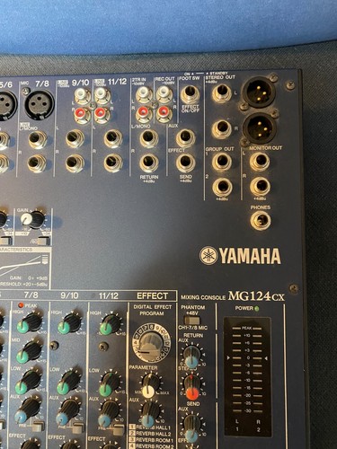 Yamaha Mischpult MG 124 cx , analoger 12 Kanal-Mixer mit Effektboard - Bild 3 von 5