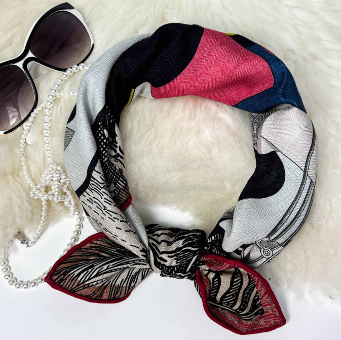 70% Cashmere 30% Silk Neckerchief Plate Print Bandana wrap Scarf Shawl 26'' new