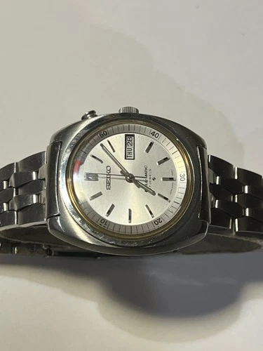 SEIKO RARE VINTAGE BELLMATIC, 4006-6037, WHITE DIAL, 17 J, SS, ORIG., VERY GOOD