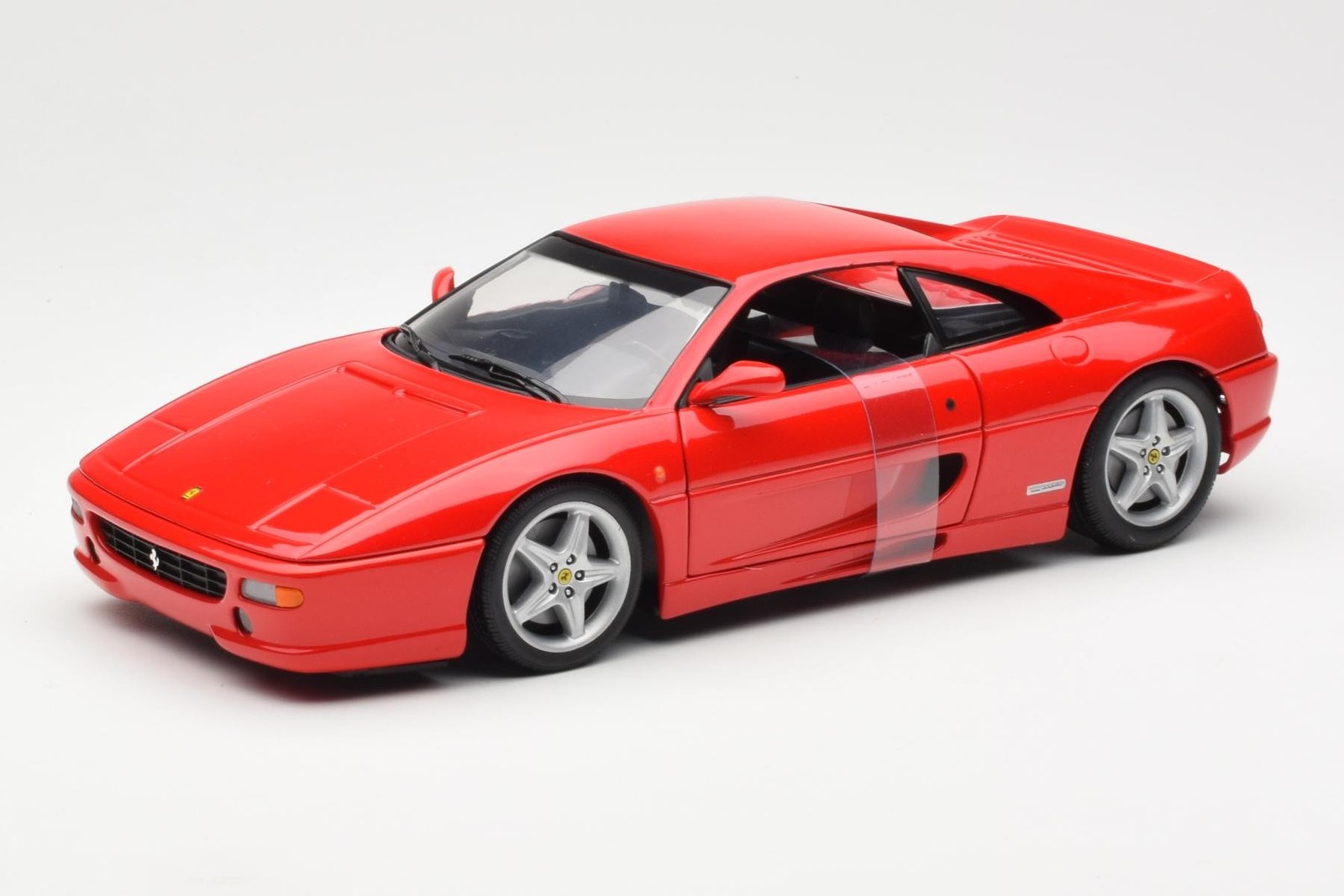 180074020 Ferrari F355 Coupe Red UT Models 1/18