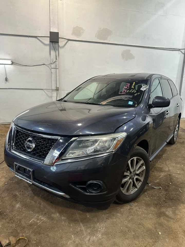 Bomba de dirección asistida usada se adapta a: Nissan Pathfinder 2014 electrónico-hidráulico 3,5 L Foto 3 de 4