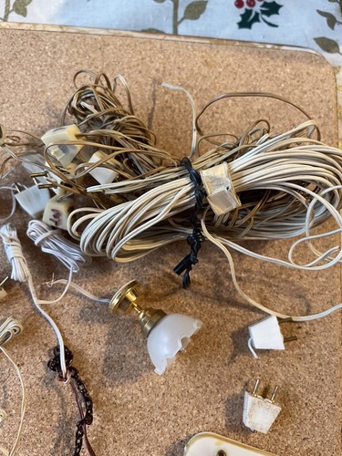 Doll House Lights X4 Bulbs Wire Job Lot Electric Accessories  - Picture 9 of 9