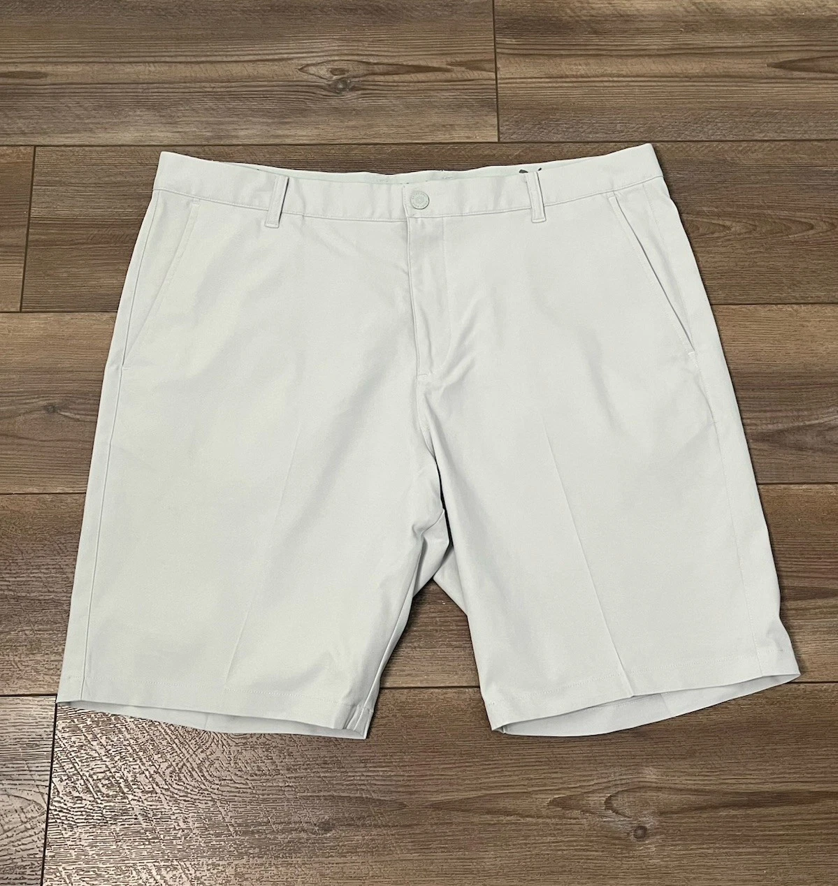PUMA Men's 38 Light Gray Performance Golf Shorts NWOT
