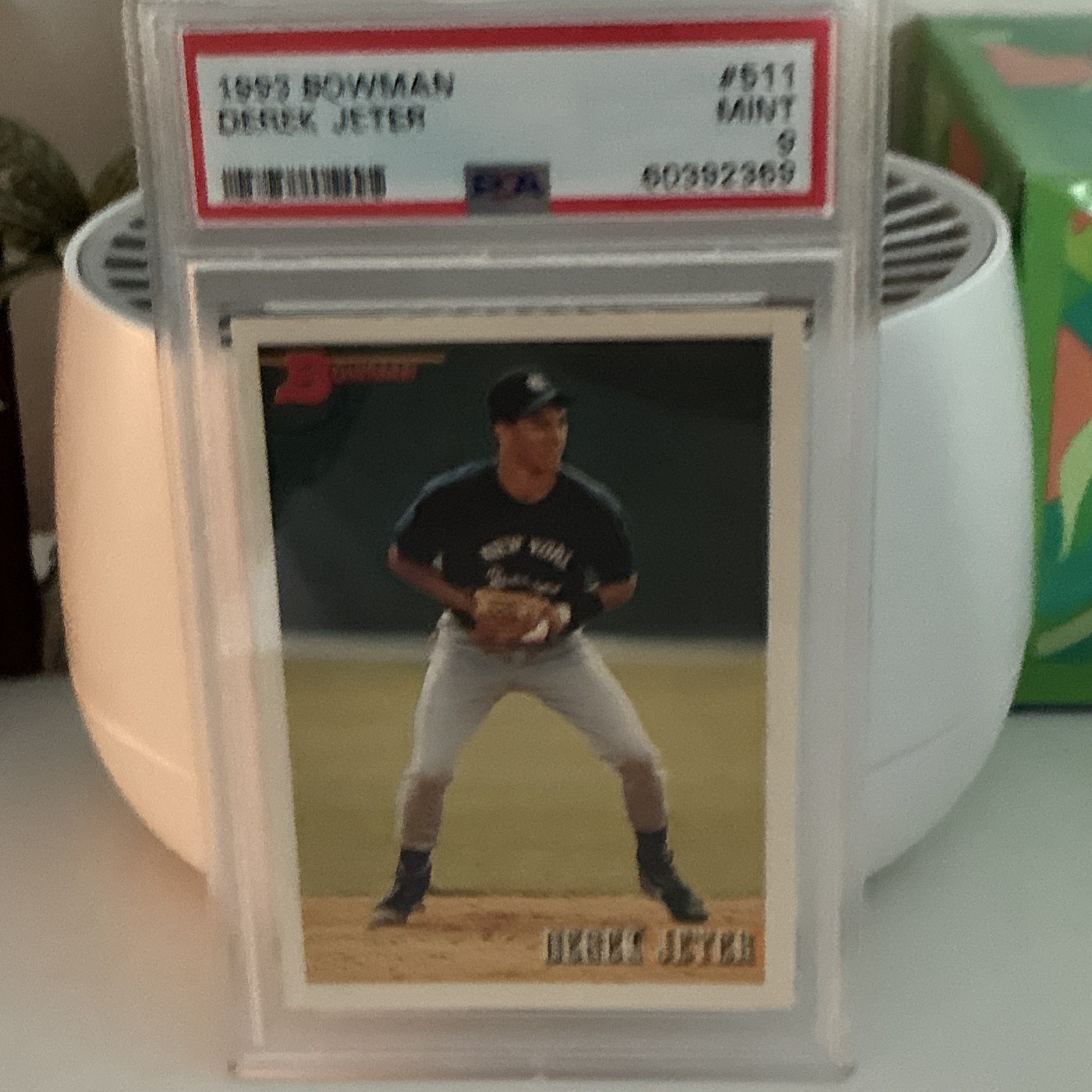 1993 Bowman Derek Jeter Rookie Card #511 PSA 9 Mint New York Yankees HOF Rookie view 8