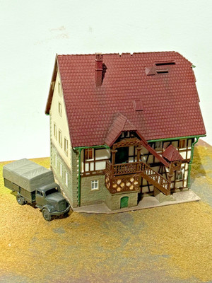 HO 1/87 VOLLMER Multi-Story European Timber Style Architecture Plastic Building