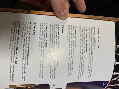 Strip Las Vegas Mag - Dec 2007 Ashlynn Brooke, Carmen Hart, Nevaeh - Bild 6 von 11