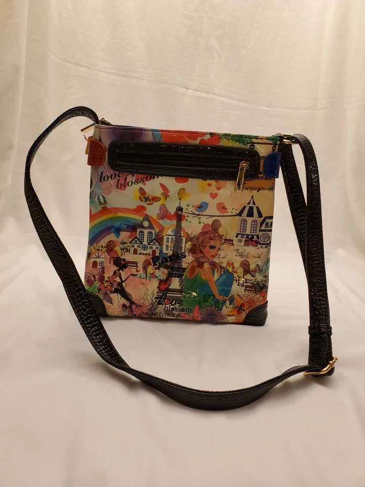 Сумка через плечо Lany с парижской тематикой отлично подходит для вечеринки в городе с друзьями - Изображение 2 из 4