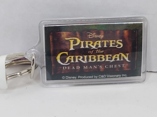 PIRATES OF THE CARIBBEAN Lot Disney 5 Pins Buttons And 2 Keychains NEW - Picture 8 of 11