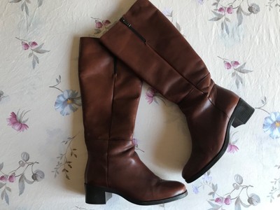 stivali marroni bata