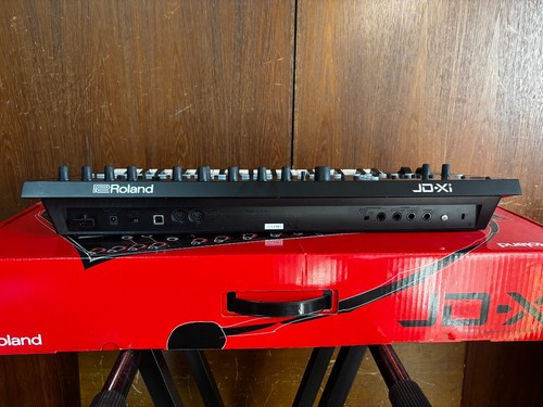 Roland JD-Xi Analog/Digital Synthesizer with Vocoder w/ box - Picture 8 of 13