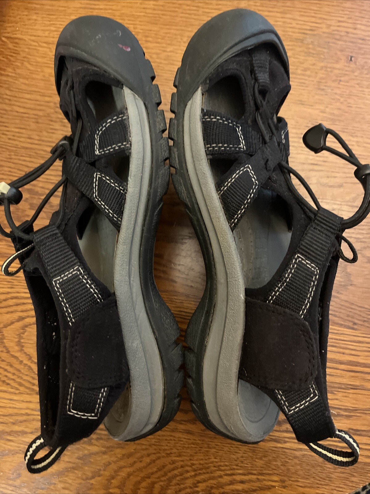 Scarpe da trekking impermeabili da donna Keen taglia 9