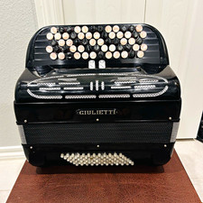 Giulietti P 72 Button Accordion Black 54 Treble 72 Bass w/ Case