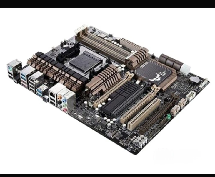 ASUS Sabertooth 990FX GEN3.0 R2.0 Motherboard AMD 990FX DDR3 Socket AM3+ ATX. - Image 3 of 4