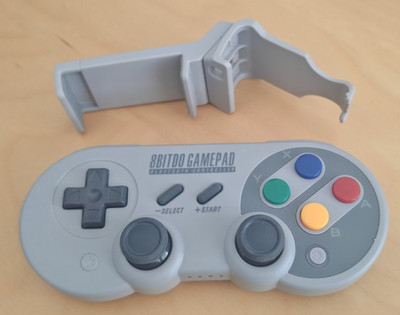 8bitdo SF30 Pro Bluetooth Gamepad