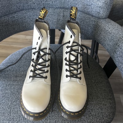 Doc Marten - White Smooth Leather Boots - Women s 7