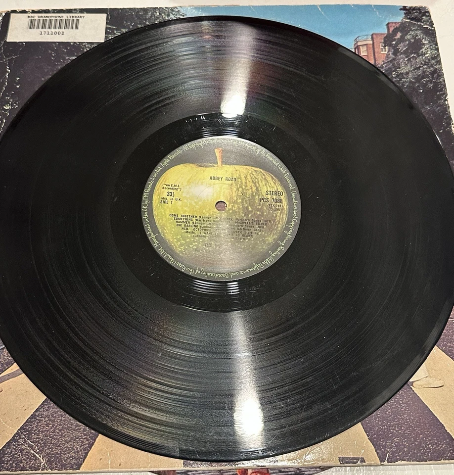 The Beatles  "Abbey Road" UK BBC Library PCS 7088(YEX. 749/750) 1973-76 - Image 3 of 4