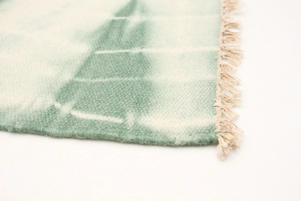 Vintage Hand Woven Traditional Kilim Rug 4'10" x 7'11" Oriental Wool Carpet - Image 4 of 4